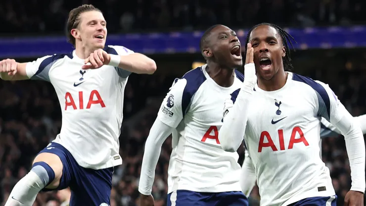 Mathys Tel of Tottenham Hotspur celebrates scoring a goal.