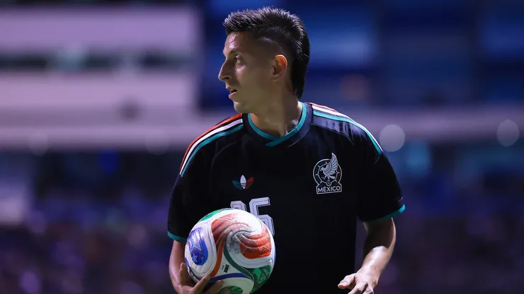Roberto Alvarado of Mexico