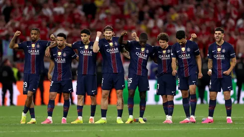 Players of Paris Saint-Germain celebrate