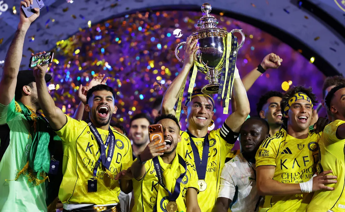 أصبح طريق كريستيانو رونالدو للدفاع عن لقب الدوري السعودي للمحترفين مع النصر واضحًا الآن بعد انتهاء المباراة ويتضمن عقبة أخيرة أصبح طريق كريستيانو رونالدو للدفاع عن لقب الدوري السعودي للمحترفين مع النصر واضحًا الآن بعد انتهاء المباراة ويتضمن عقبة أخيرة