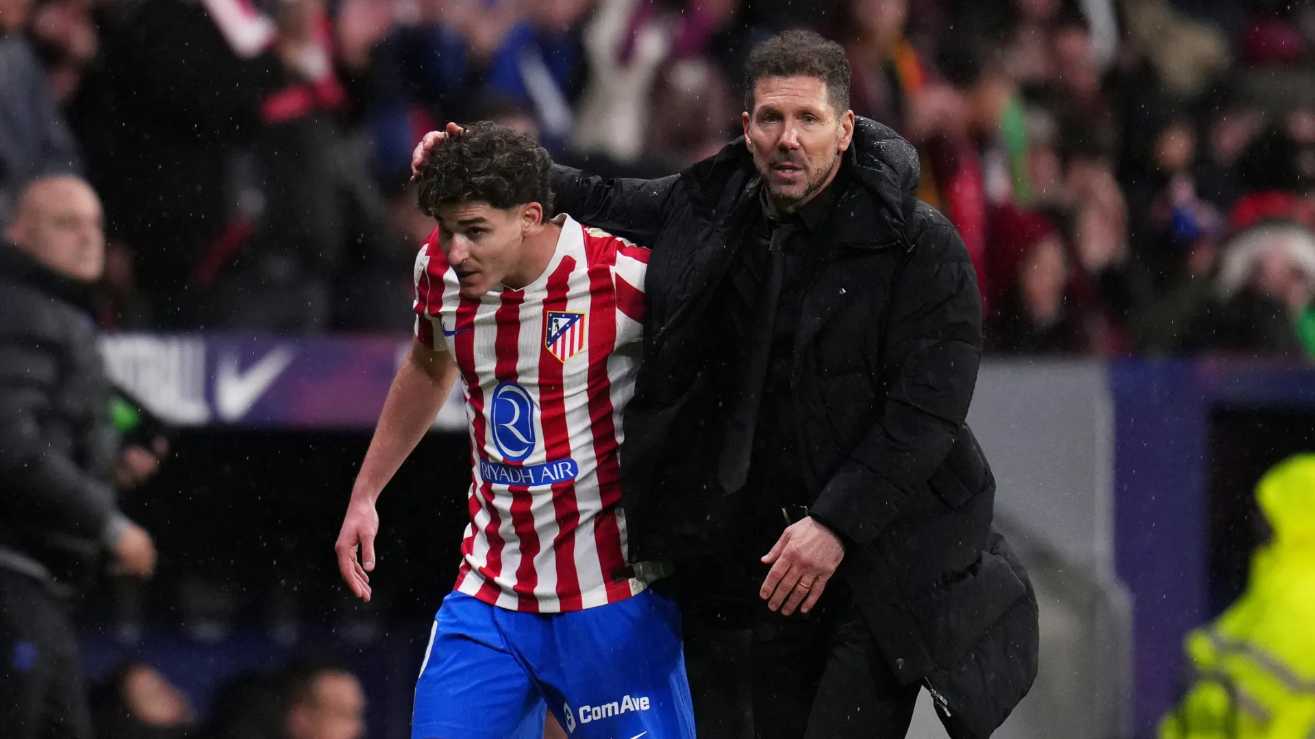 Diego Simeone interacts with Julian Alvarez after being substituted off. (Getty Images)