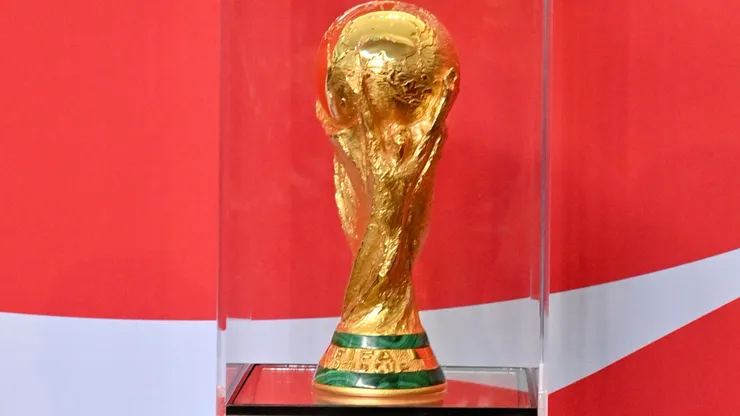 The goal of the game is to lift the trophy