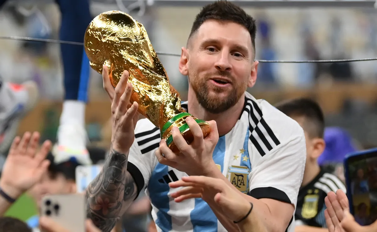 يهدف ليونيل ميسي إلى تحقيق المزيد من التاريخ حيث يعتقد قائد الأرجنتين أن إحدى نقاط القوة الرئيسية يمكن أن تحمل حامل اللقب إلى عمق كأس العالم 2026 يهدف ليونيل ميسي إلى تحقيق المزيد من التاريخ حيث يعتقد قائد الأرجنتين أن إحدى نقاط القوة الرئيسية يمكن أن تحمل حامل اللقب إلى عمق كأس العالم 2026