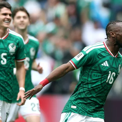 Julian Quiñones and Raul Jimenez power Mexico to a 2-0 victory over South Africa in three red-card 2026 World Cup opener