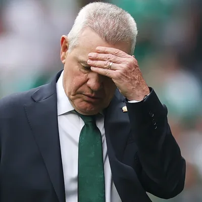 Mexico’s Javier Aguirre reveals his frustration over their performance, while defending Cesar Montes on his red card