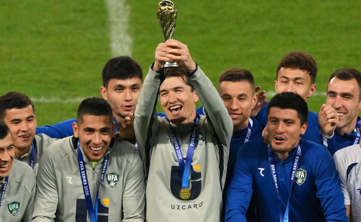 كأس العالم 2026: الصعود التاريخي وفضول كرة القدم في أوزبكستان كأس العالم 2026: الصعود التاريخي وفضول كرة القدم في أوزبكستان
