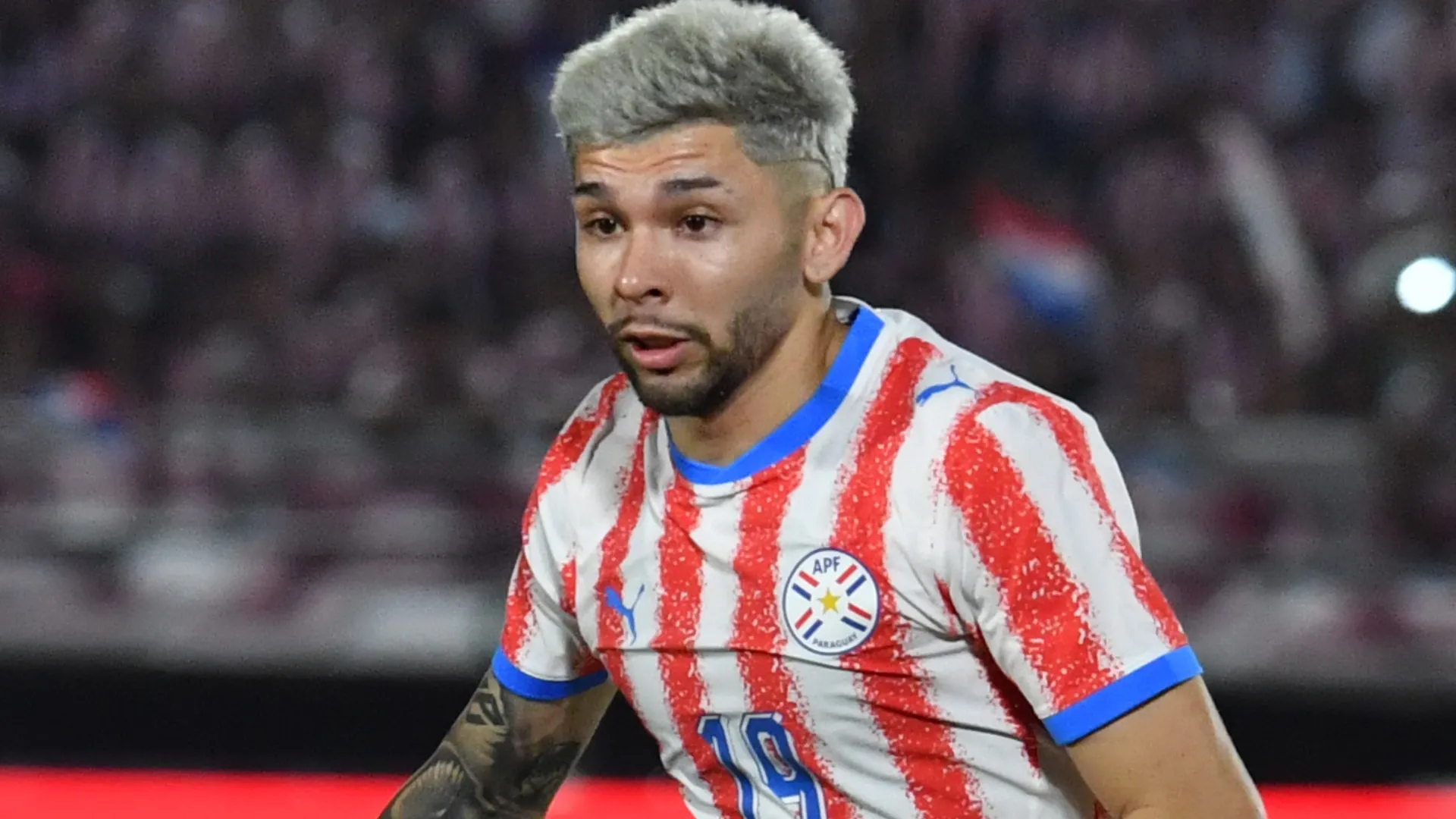 Enciso could be on the bench (Christian Alvarenga /Getty Images)