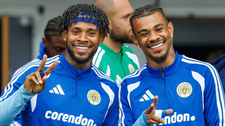 Leandro Bacuna and Juninho Bacuna during Curazao Training Session.