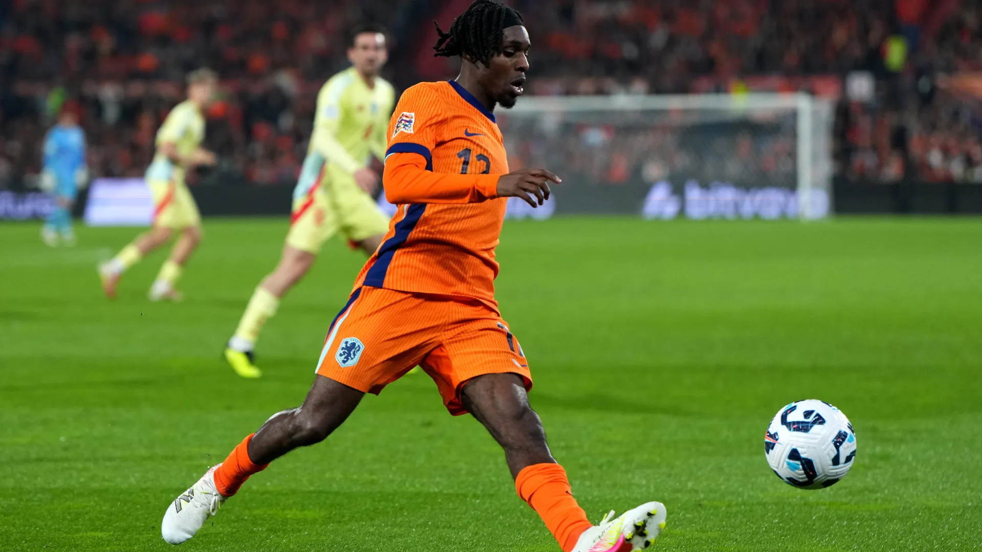 Jeremie Frimpong #12 of the Netherlands controls the ball. (Getty Images)