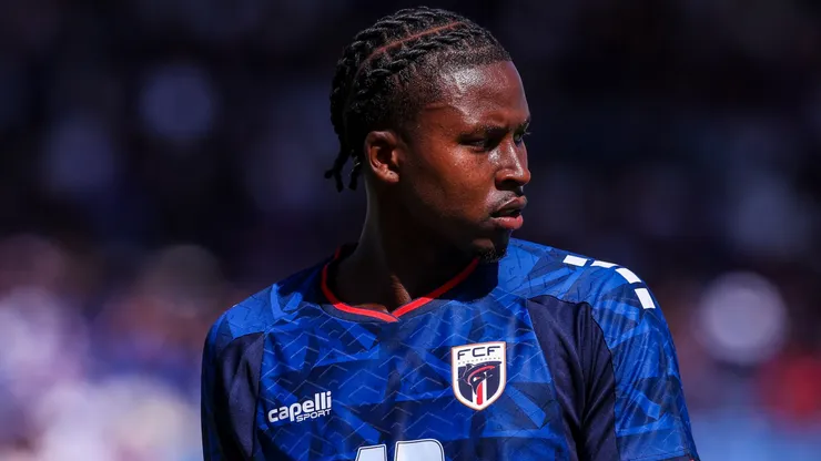 Sidney Cabral of Cabo Verde.
