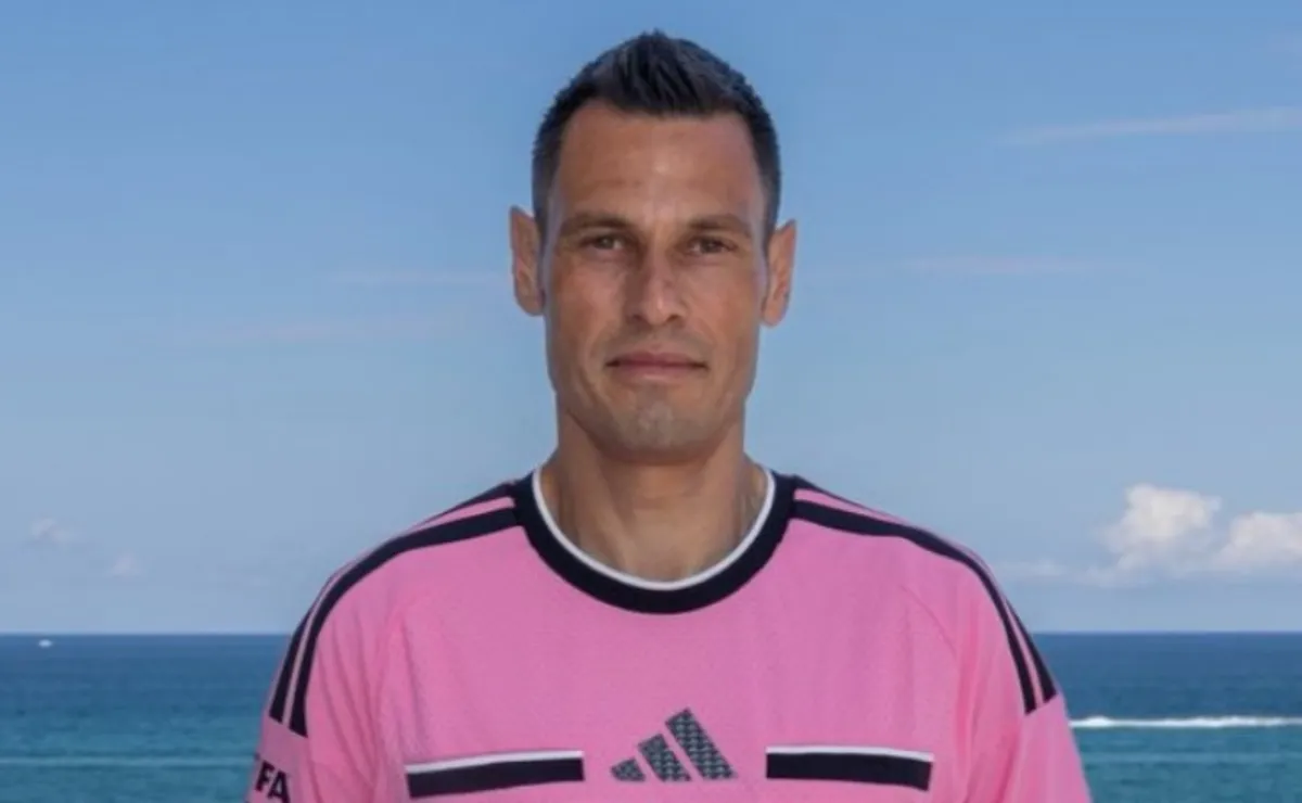 Why are referees wearing pink in Uruguay vs Saudi Arabia 2026 World Cup clash?