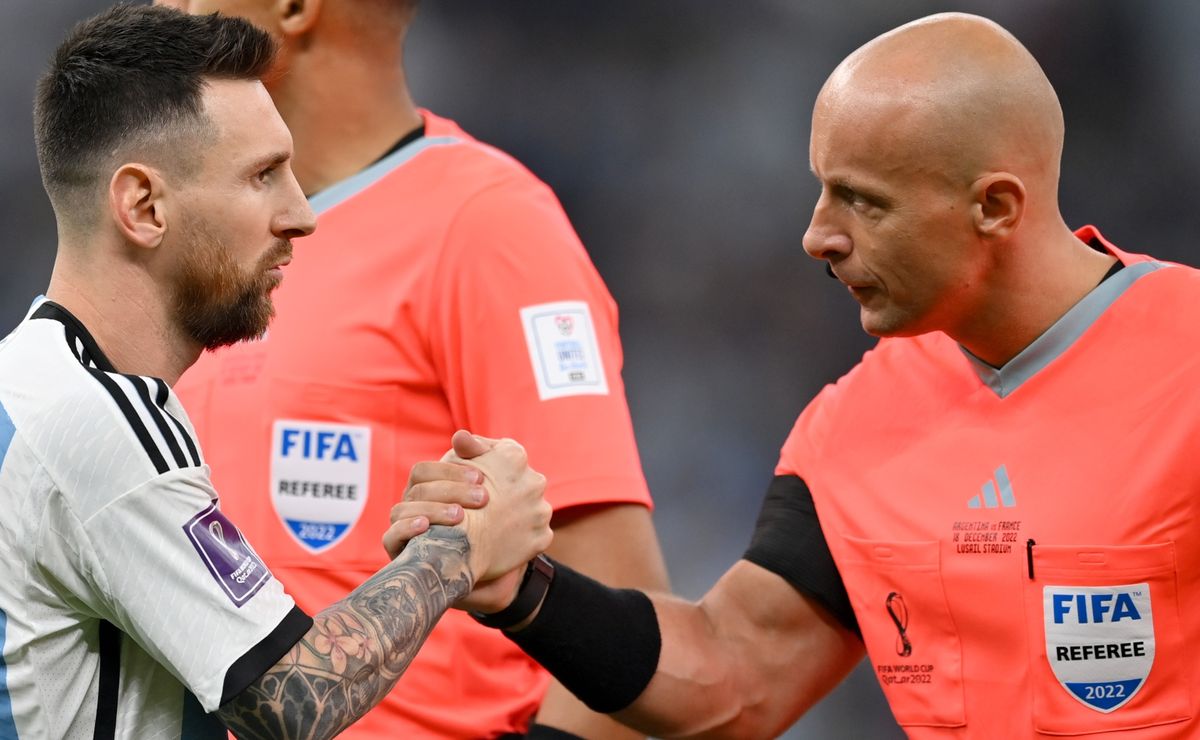 Argentina vs Algeria: Who will be the referee for the World Cup Group J match?