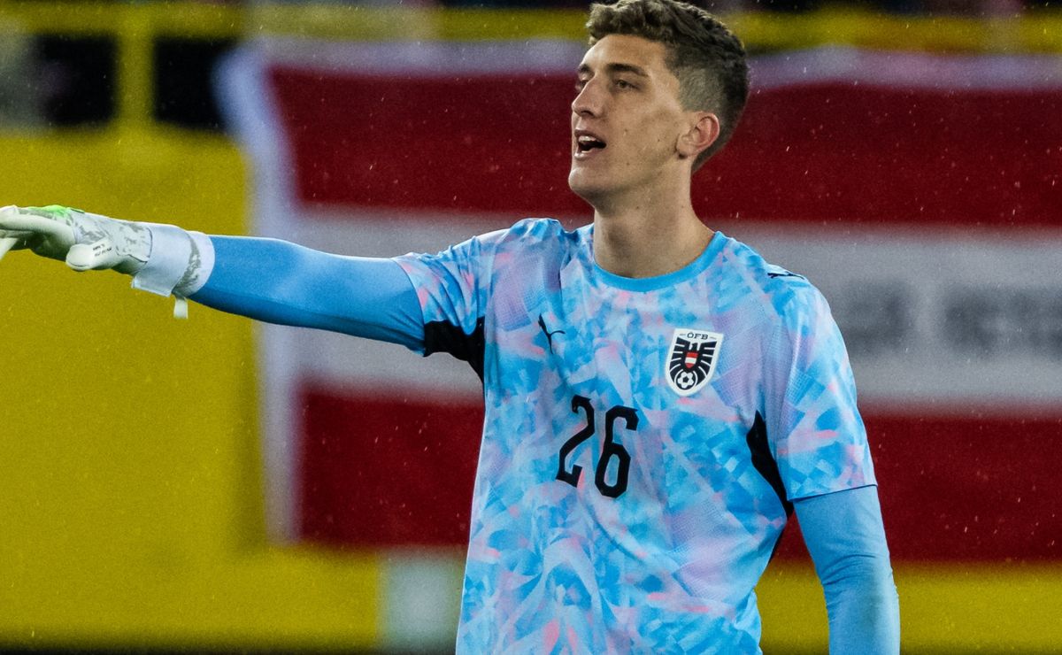 How tall is Florian Wiegele? Inside the historic height of Austria’s record-breaking goalkeeper