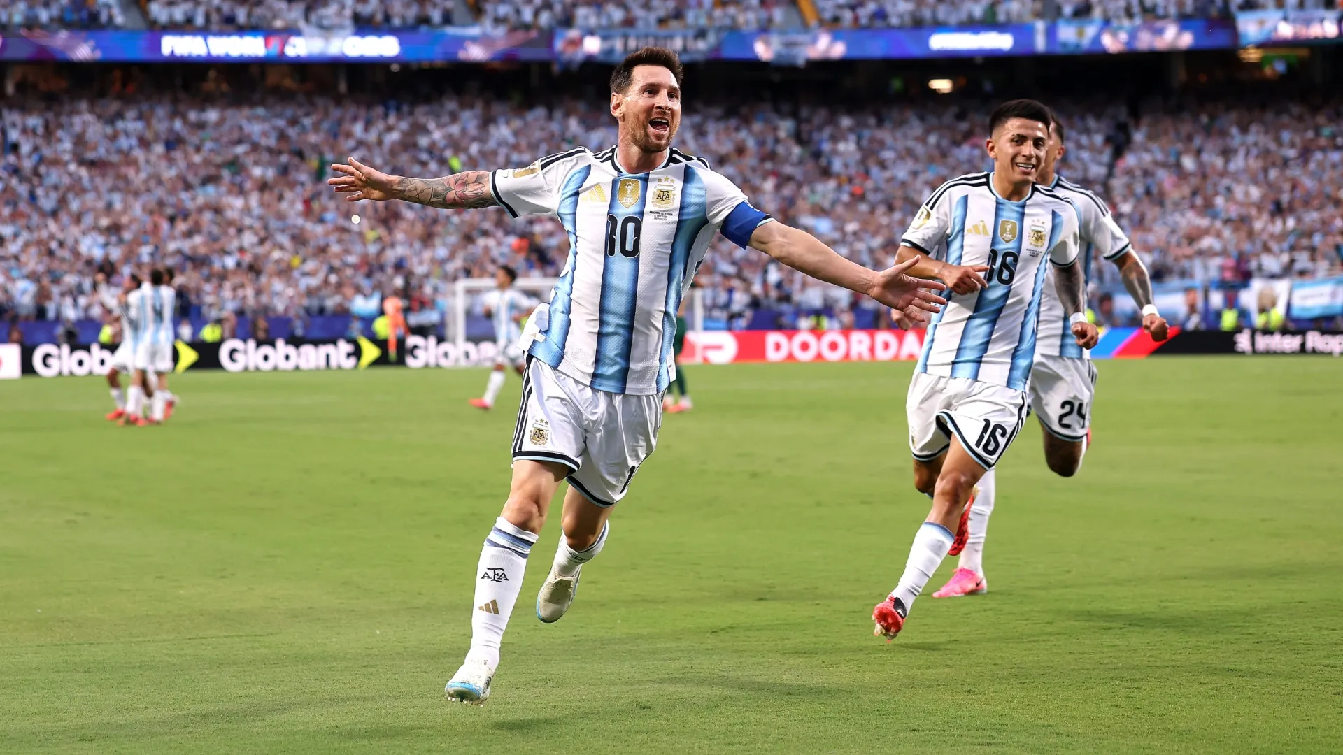 Lionel Messi #10 of Argentina celebrating.