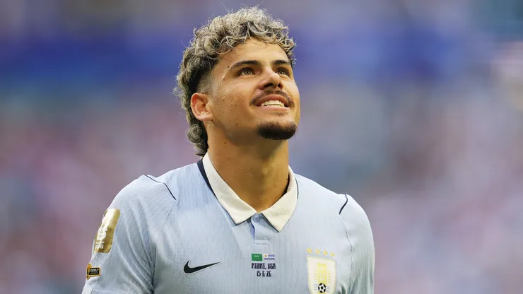 Maxi Araujo #20 of Uruguay.