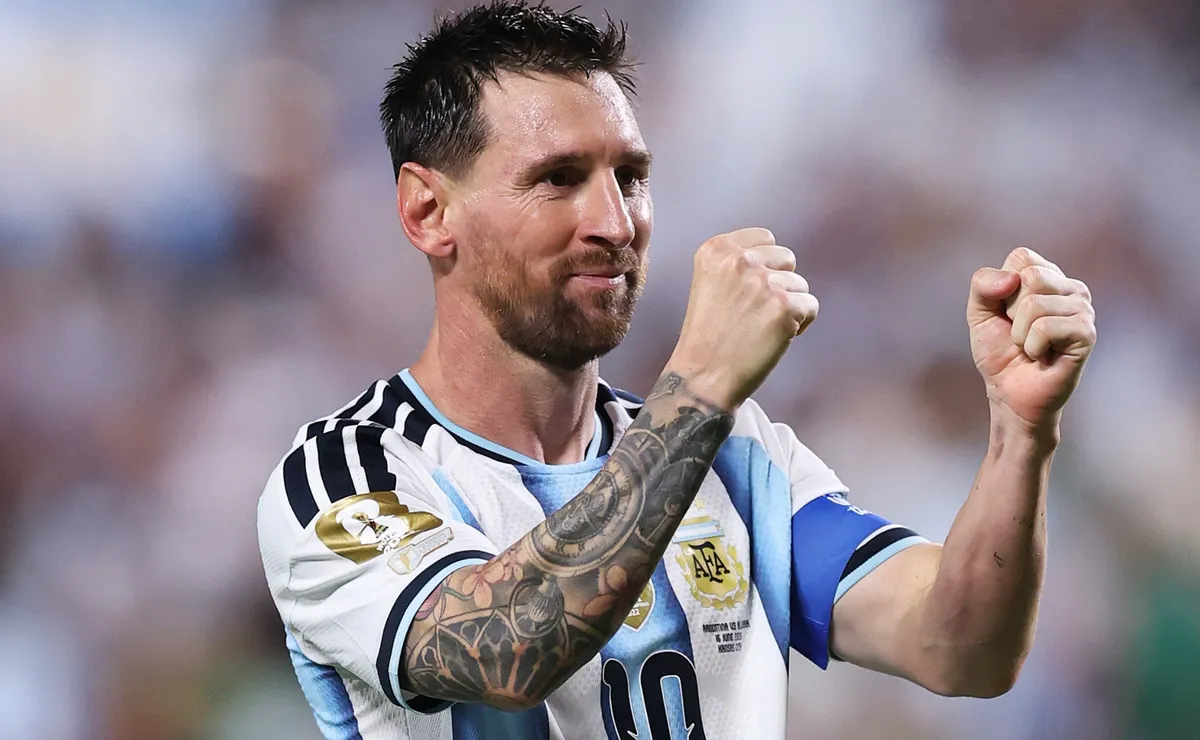 هل يلعب ليونيل ميسي؟ التشكيل المتوقع لمباراة الأرجنتين والنمسا في مباراة المجموعة العاشرة بكأس العالم 2026 هل يلعب ليونيل ميسي؟ التشكيل المتوقع لمباراة الأرجنتين والنمسا في مباراة المجموعة العاشرة بكأس العالم 2026