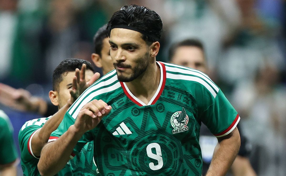 Why isn't Raul Jimenez starting for Mexico against Czechia at the 2026  World Cup? - World Soccer Talk