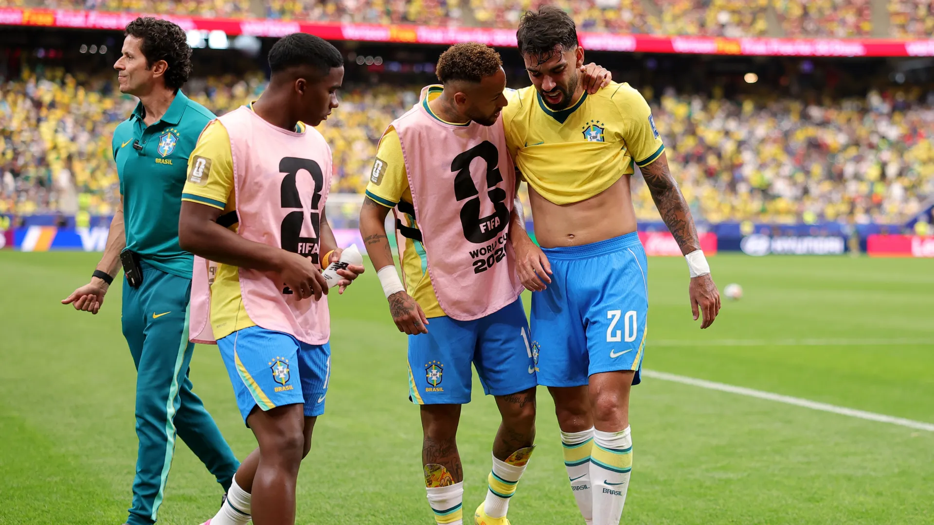Lucas Paqueta reacts after being substituted with an injury. (Getty Images)