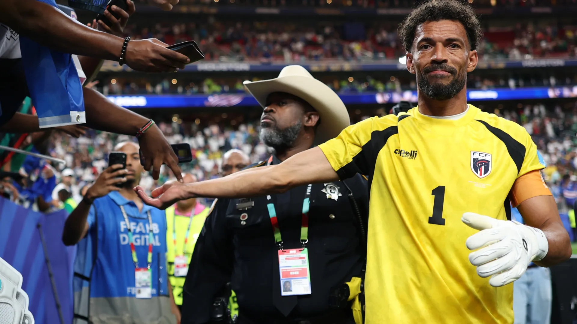 Vozinha is the captain of the team (Michael Steele/Getty Images)