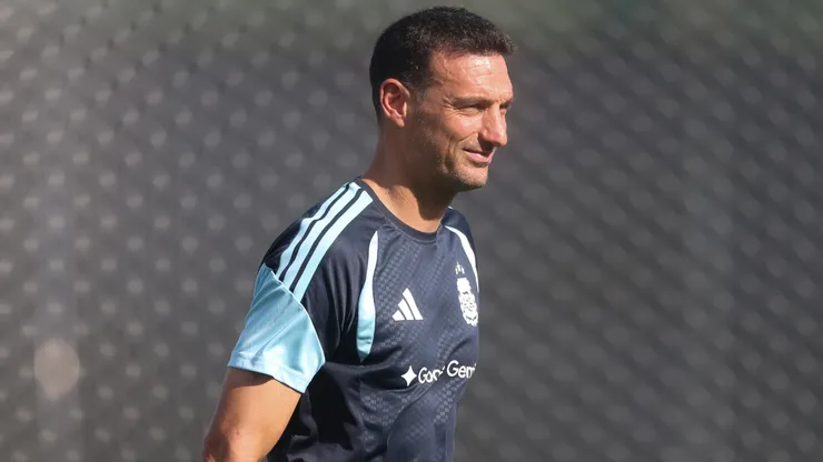 Lionel Scaloni of Argentina.