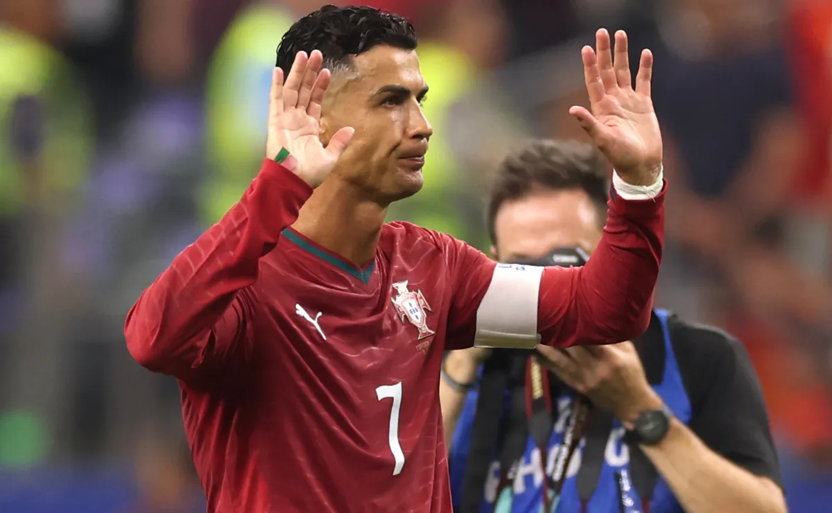 Cristiano Ronaldo already suspended from Portugal after camp exit as ...
