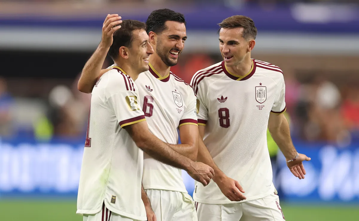ملخص كأس العالم: إسبانيا تتفوق على البرتغال في الديربي الإيبيري. بلجيكا تقضي على الولايات المتحدة ملخص كأس العالم: إسبانيا تتفوق على البرتغال في الديربي الإيبيري. بلجيكا تقضي على الولايات المتحدة