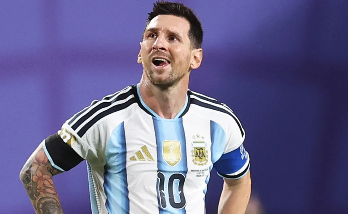 ليونيل ميسي يعلق على مباراة الأرجنتين في نصف نهائي كأس العالم 2026: اللعب ضد إنجلترا أمر خاص