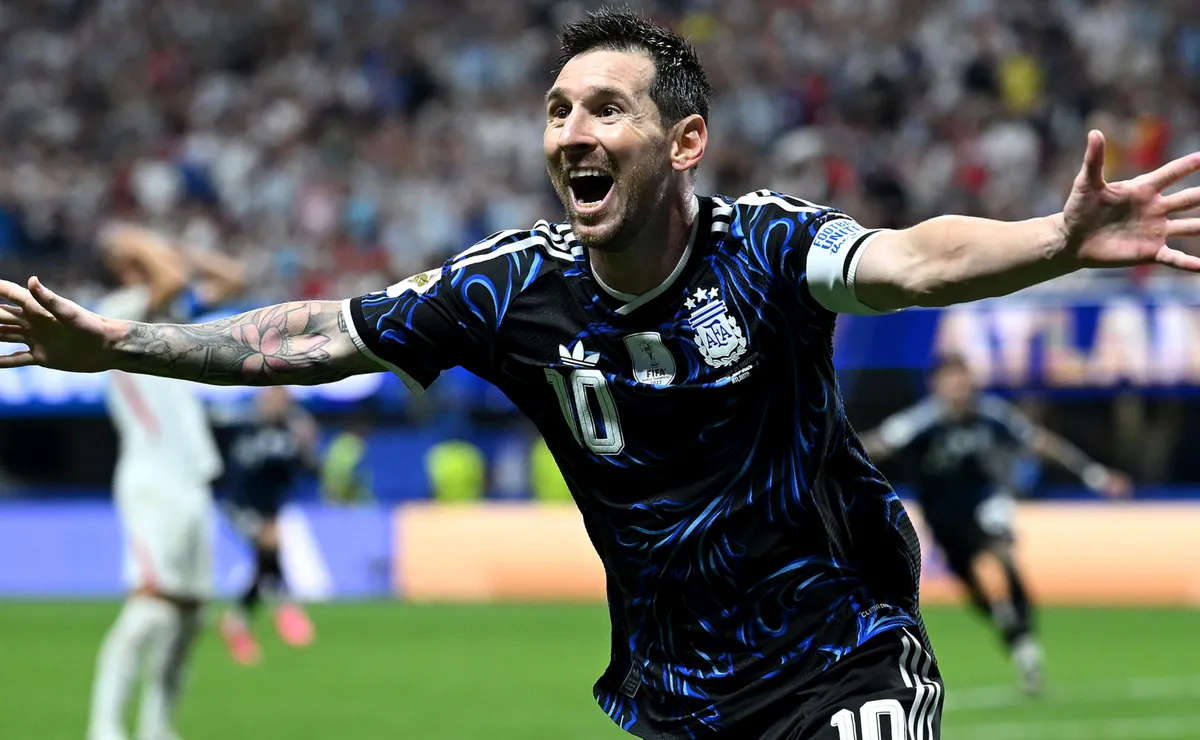 ليونيل ميسي يكرر رسالته على إنستغرام من نهائي قطر 2022 قبل المباراة النهائية لكأس العالم 2026 ليونيل ميسي يكرر رسالته على إنستغرام من نهائي قطر 2022 قبل المباراة النهائية لكأس العالم 2026