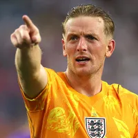 Why isn’t Jordan Pickford starting for England against France at the 2026 World Cup?