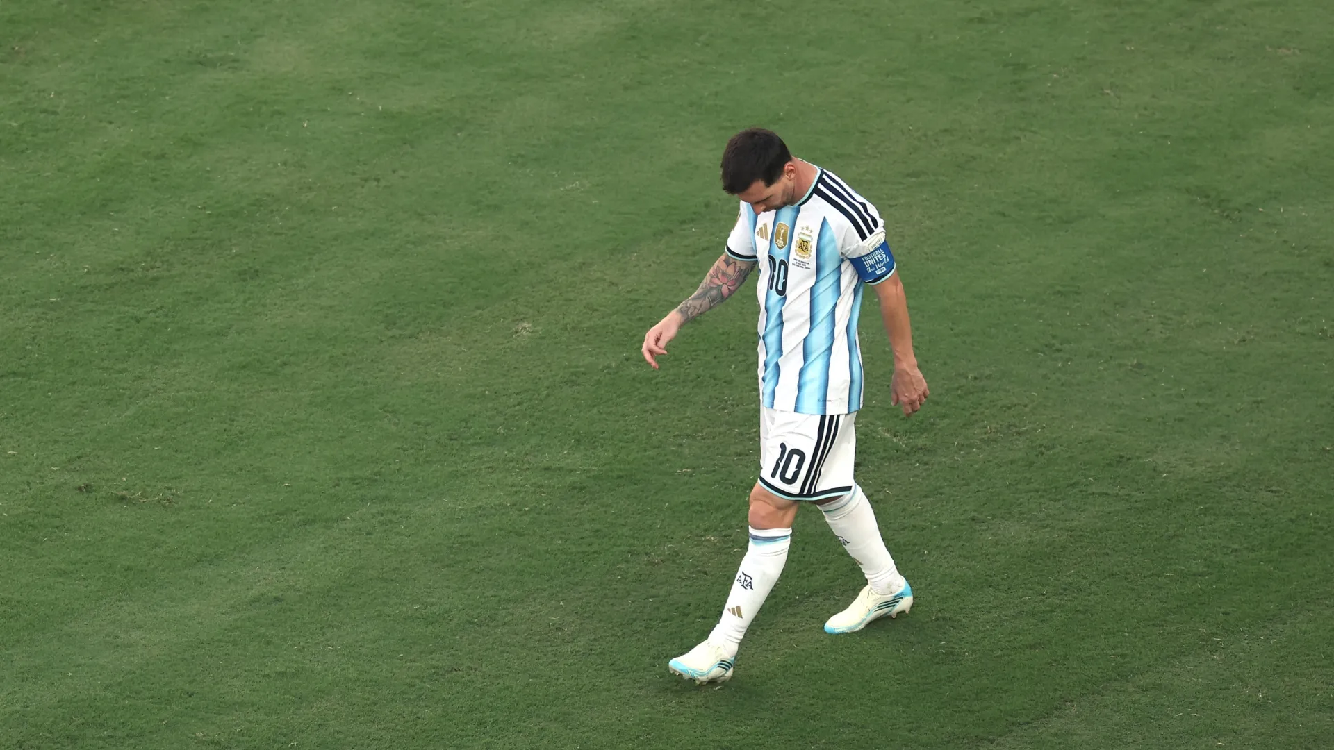 Lionel Messi #10 of Argentina reacts during the World Cup 2026 Final against Spain.