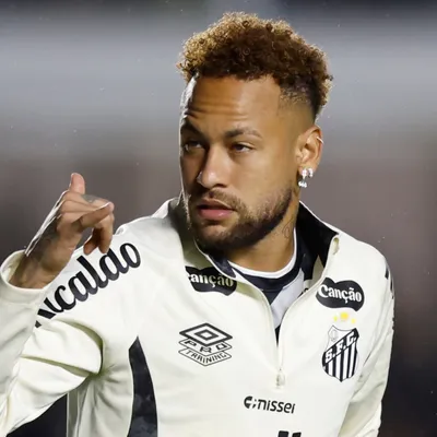 Neymar set to return to Santos’ next game after World Cup while attending poker tournament