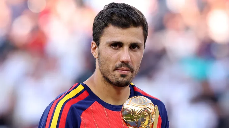 Rodri #16 of Spain with the Golden Ball.