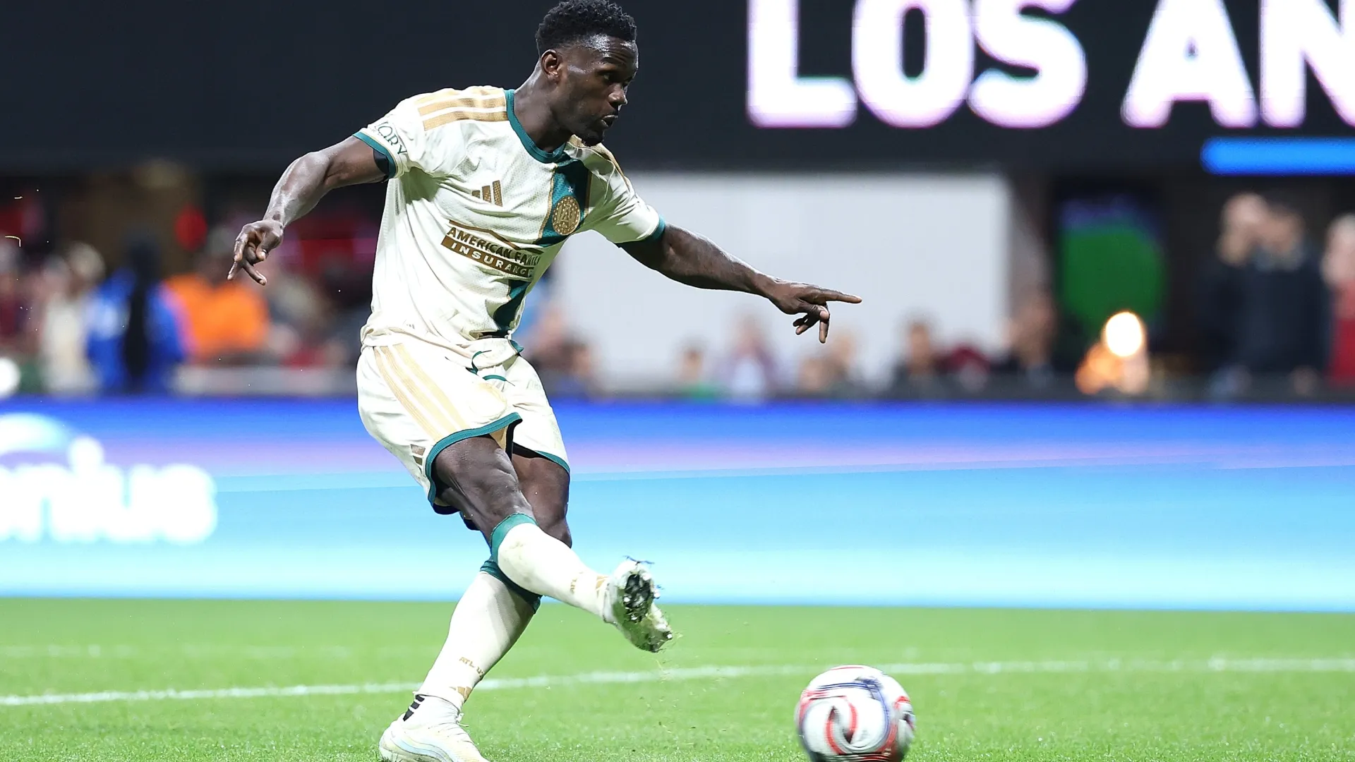 Emmanuel Latte Lath #9 of Atlanta United attempts a shot.