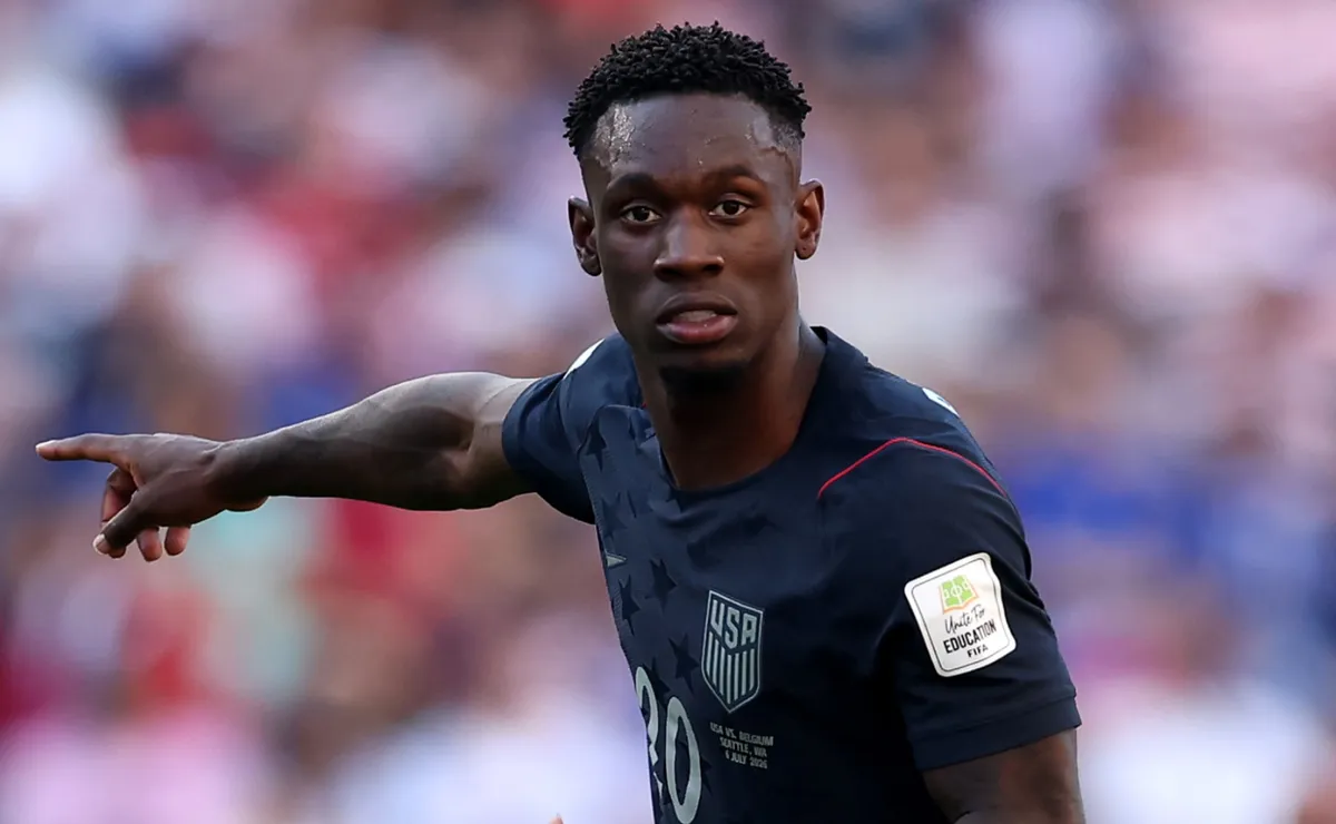 قد يؤدي إلغاء إيقاف البطاقة الحمراء لفولارين بالوغون إلى تقديم شكوى للنرويج إلى FIFA قد يؤدي إلغاء إيقاف البطاقة الحمراء لفولارين بالوغون إلى تقديم شكوى للنرويج إلى FIFA