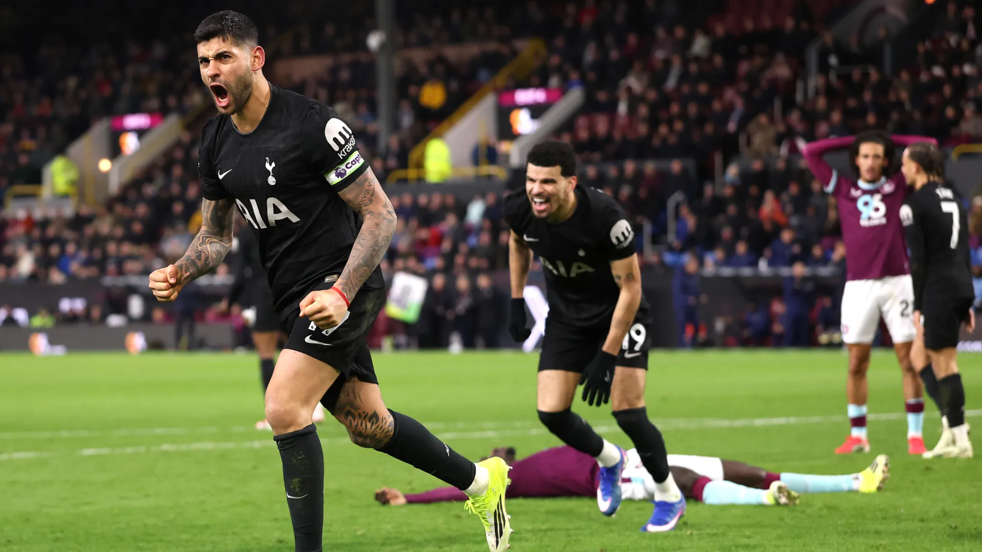Cristian Romero celebrates a goal for Tottenham. (Getty Images)