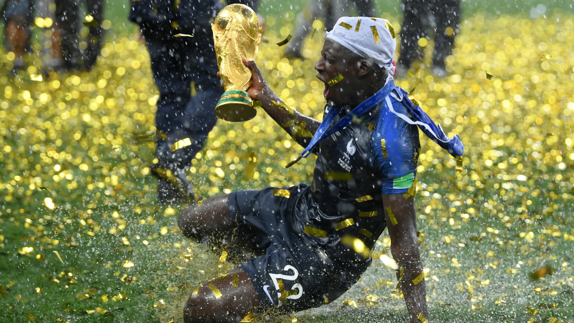 Benjamin Mendy of France celebrates with the World Cup Trophy. (Getty Images)