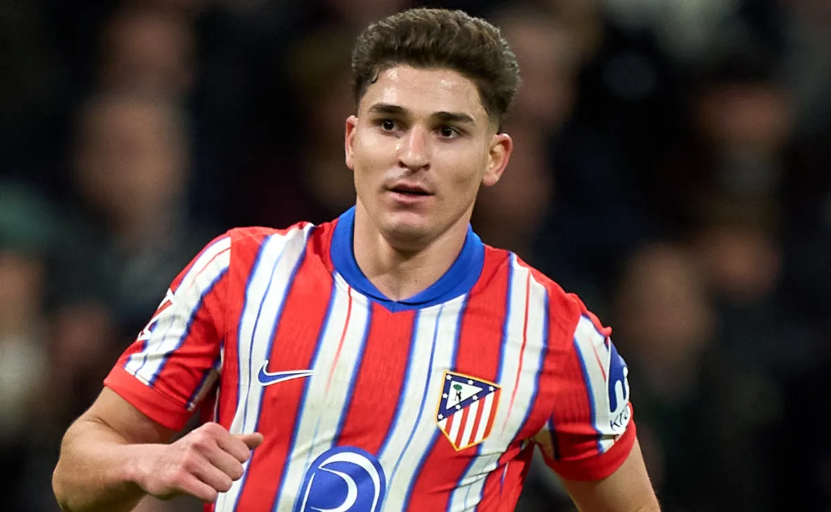 Report: Julian Alvarez set to add a final chapter to the Barcelona transfer saga upon his Atletico Madrid return