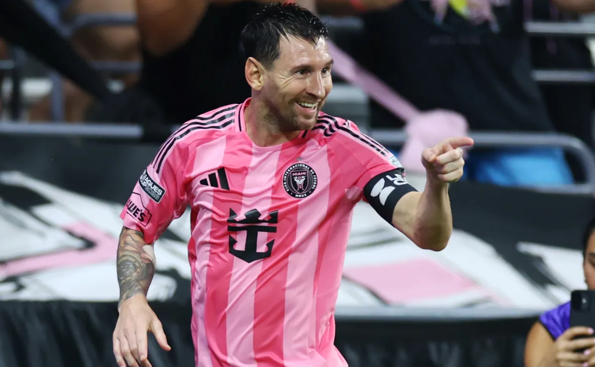 Lionel Messi Sets Leagues Cup Record with Brace in Inter Miami Victory