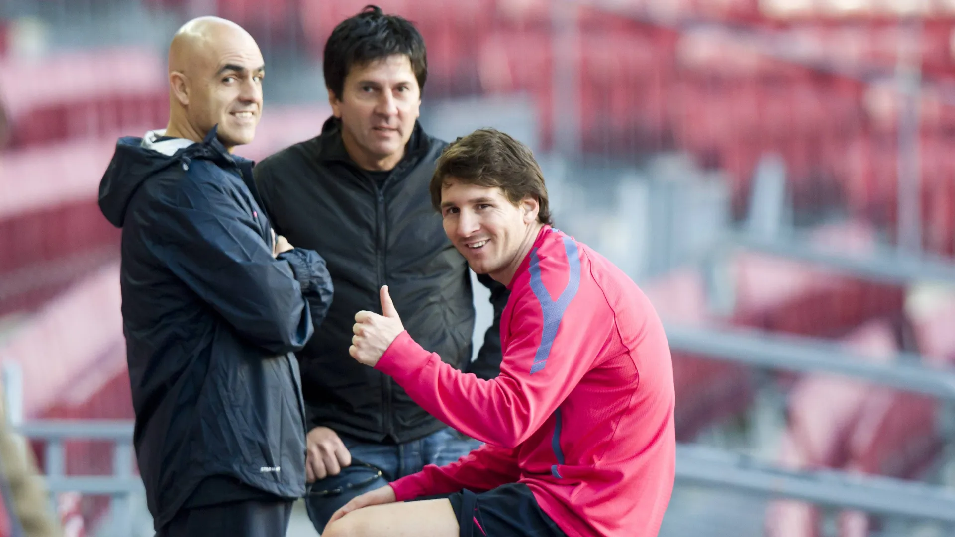Lionel Messi with his father Jorge at Barcelona. (Imago)