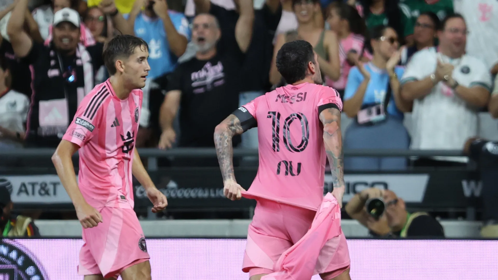 Rodrigo De Paul of Inter Miami CF dedicates his goal to Lionel Messi.