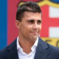 Rodri opens the door for Julian Alvarez in his first press conference as a Barcelona player