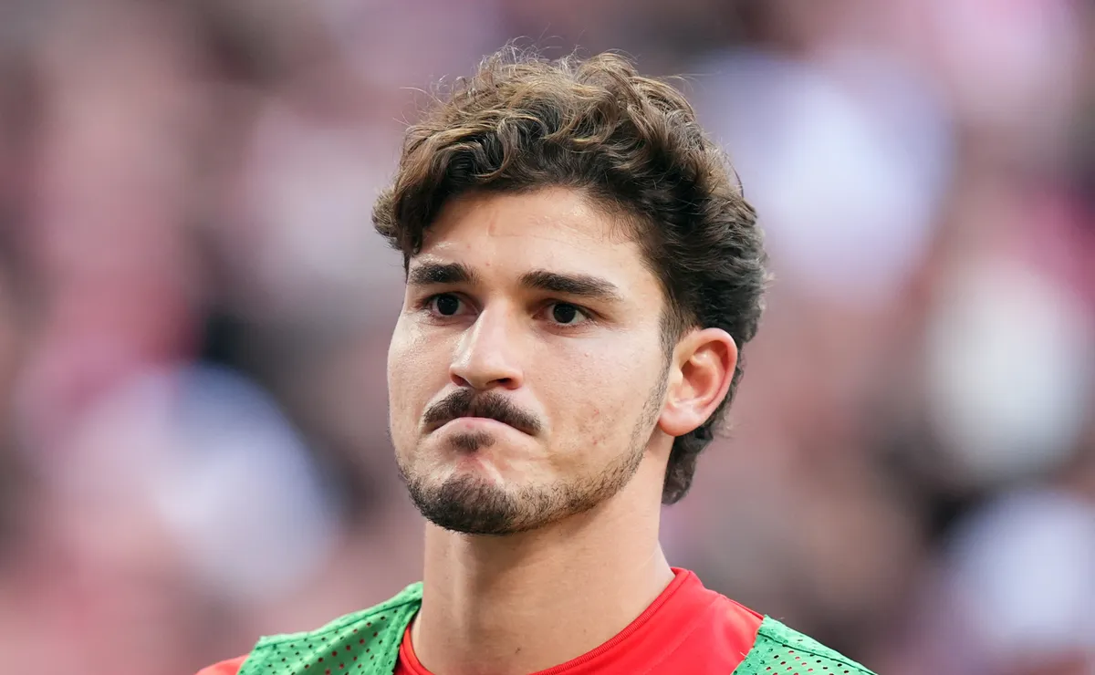 Amid Metropolitano boos, Enrique Cerezo insists Julian Alvarez is staying at Atletico Madrid