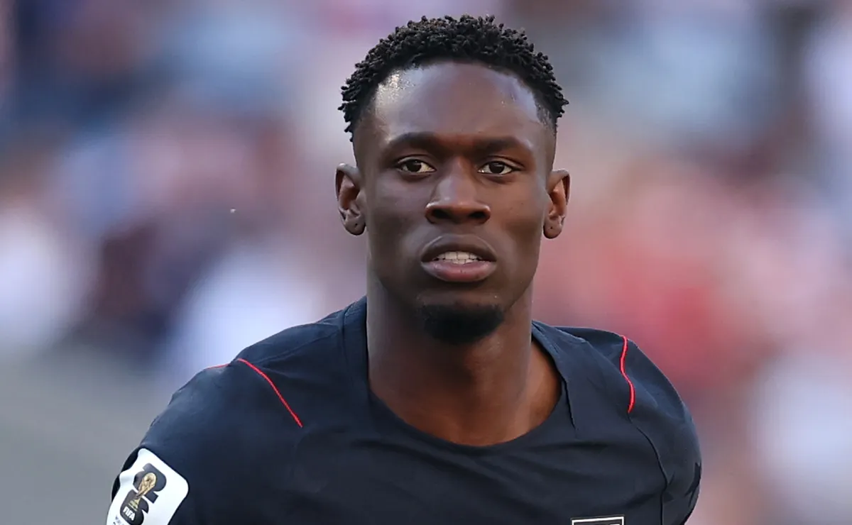 Folarin Balogun's Transfer to Everton in Doubt Due to Medical Concerns