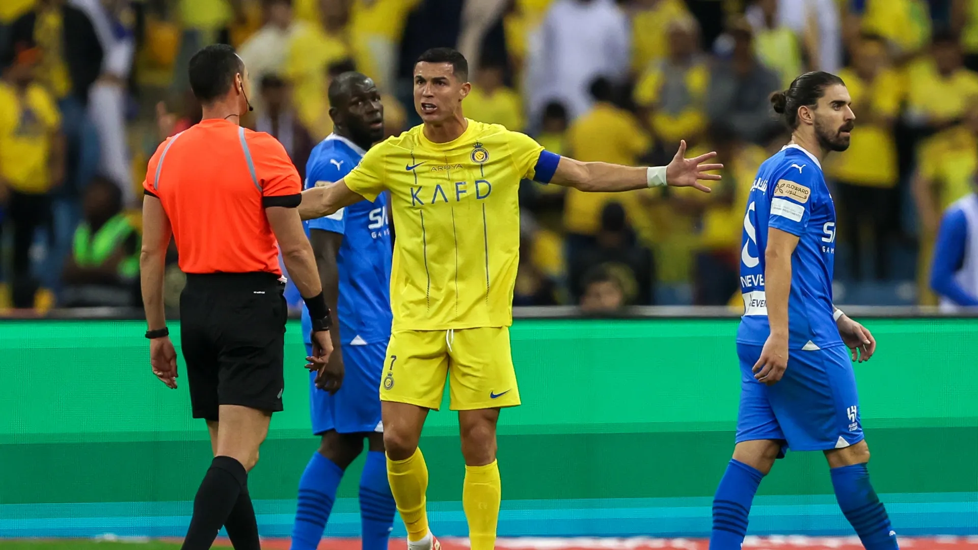 Cristiano Ronaldo of Al Nassr during the SPL match between Al Hilal and Al Nassr at King Fahd International Stadium on December 1, 2023.
