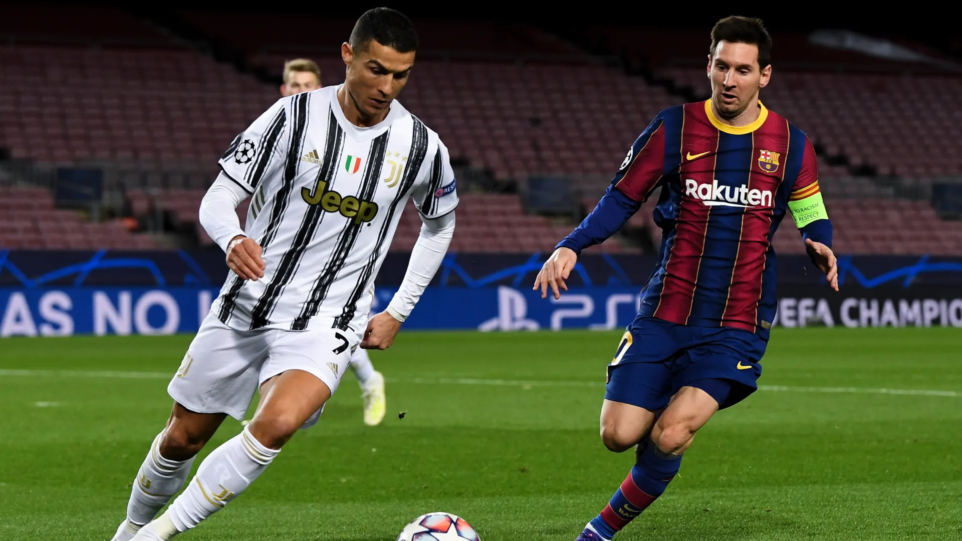 Cristiano Ronaldo and Lionel Messi during a Barcelona vs Juventus. (Getty Images)