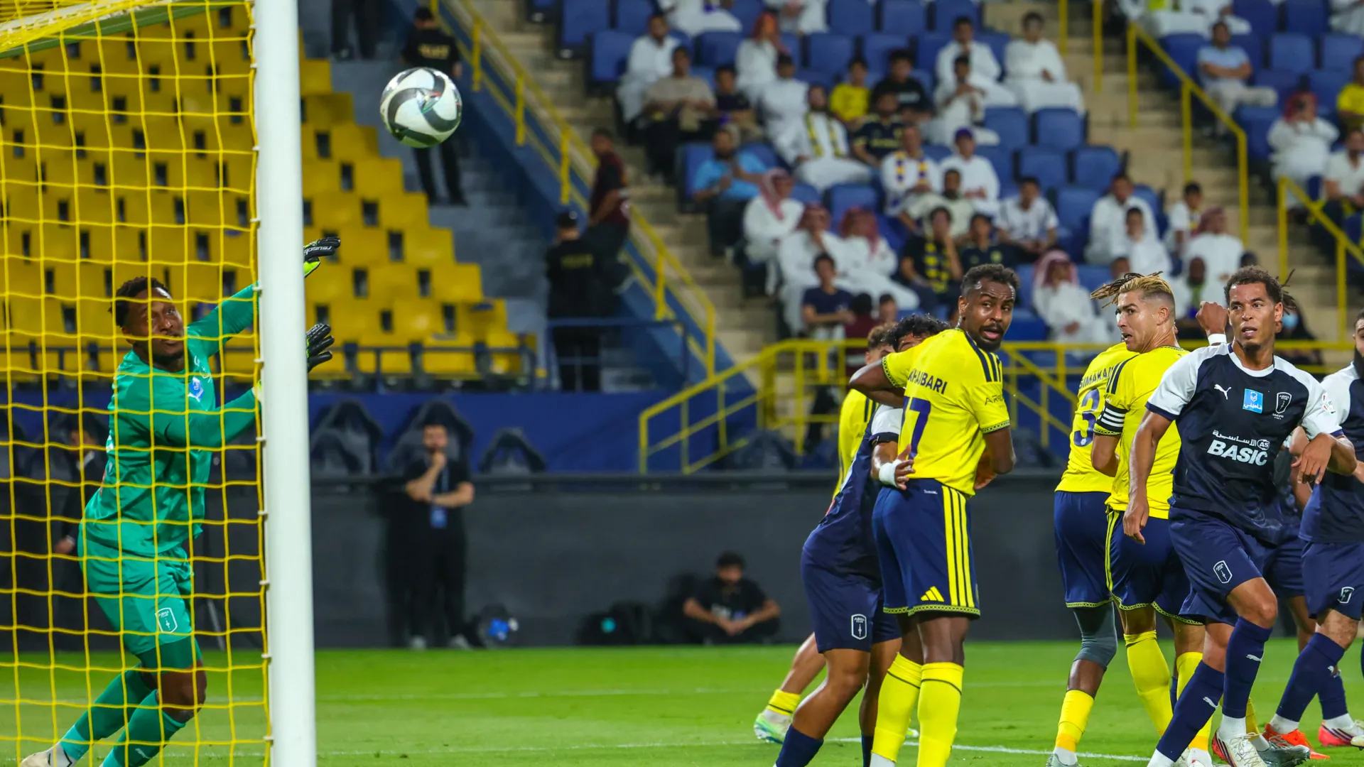 ronaldo header