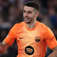 Joan Garcia receives optimistic injury update from FC Barcelona after slipping while chasing ball in La Liga