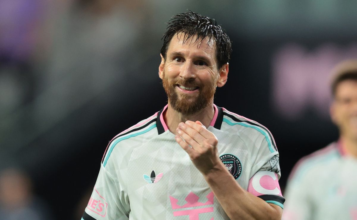Lionel Messi reaches 100 goals in 115 Inter Miami games: How many matches did it take him with Barcelona an... - World Soccer Talk thumbnail