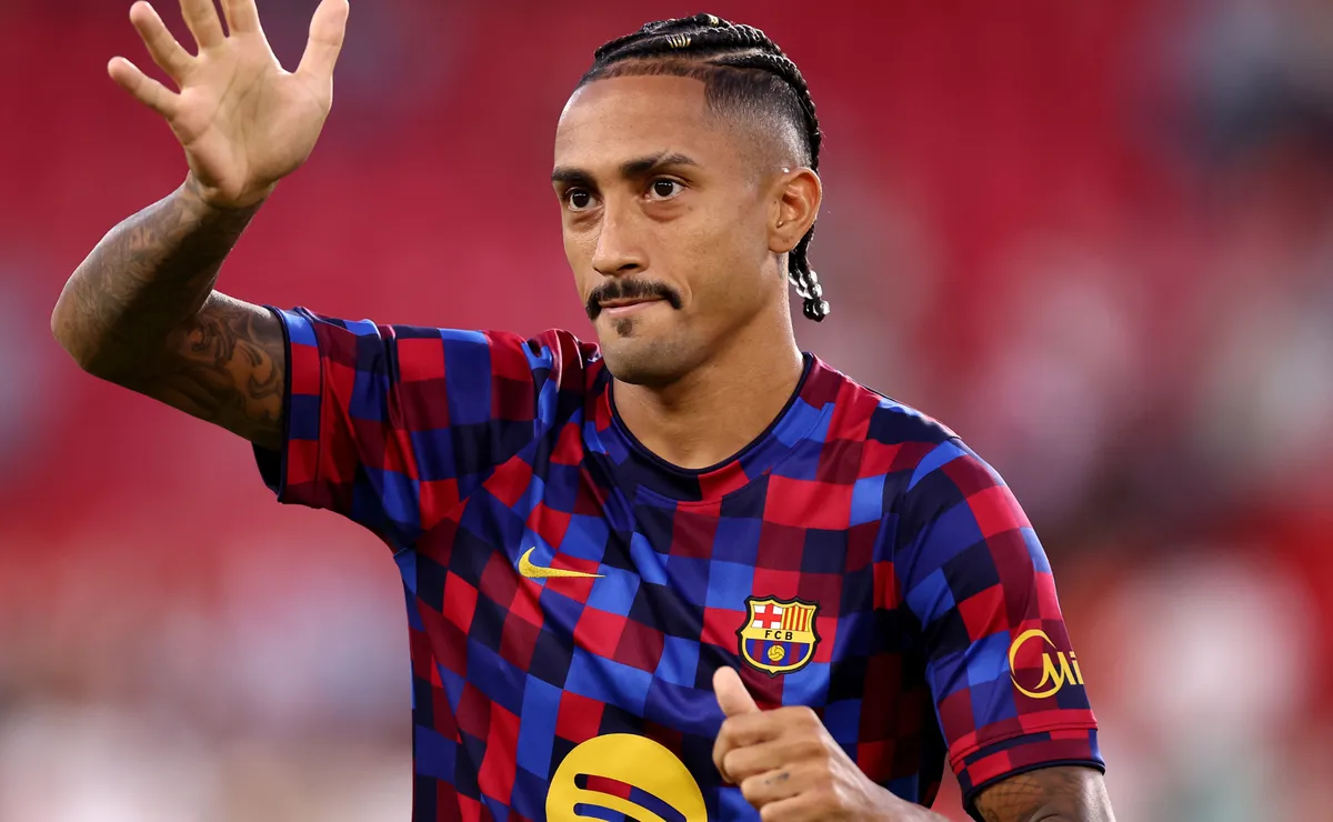 Why is Raphinha not playing for Barcelona vs Galatasaray in 2026-27 UEFA Champions League?