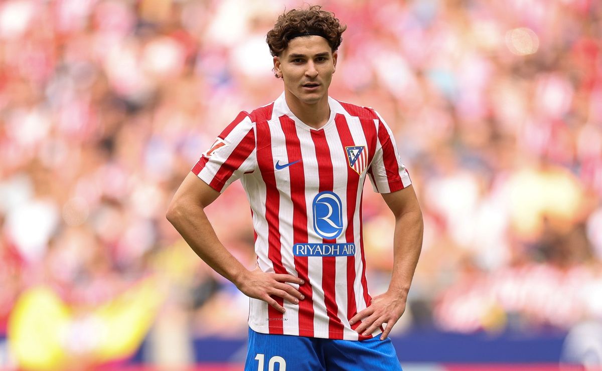 Atletico Madrid and Deportivo Prepare for LaLiga Clash with Projected 4‑2‑3‑1 Formations